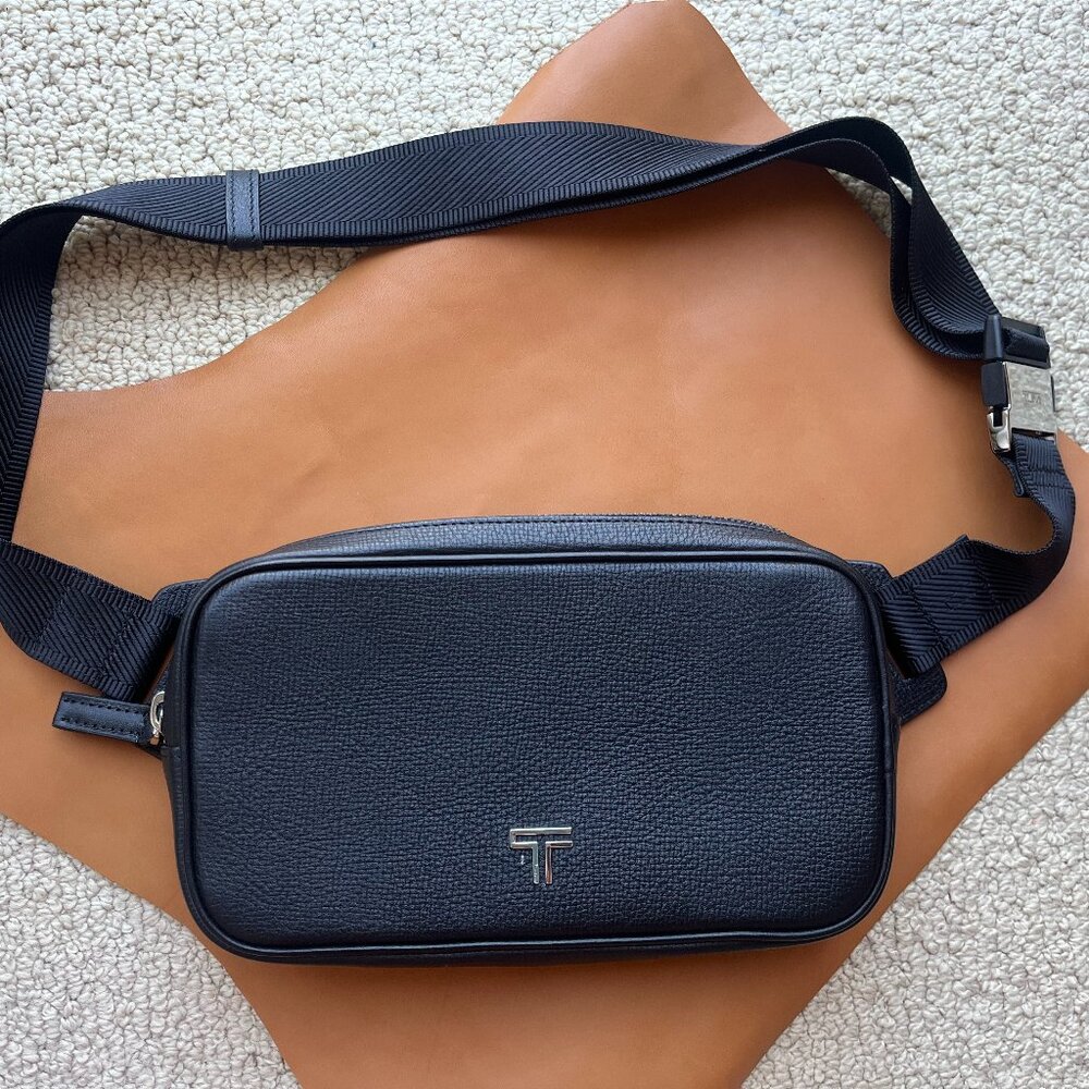 Tumi Turin Collection: Nicolo Leather Sling